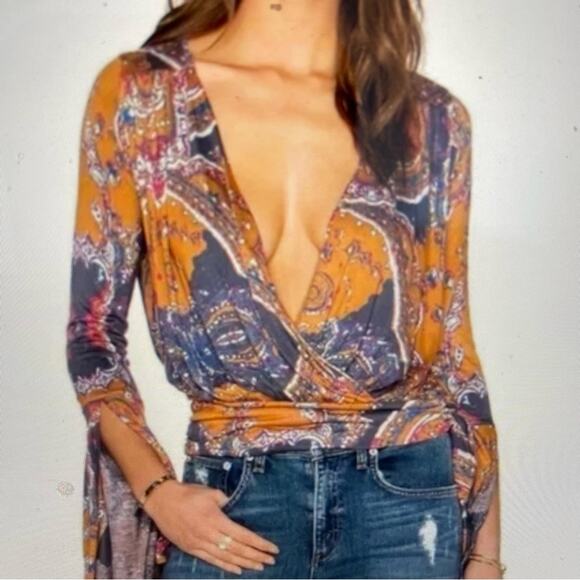 Free People Blue Brown Paisley Knit Fiona Faux Wrap Tie Waist Top Small - Picture 1 of 11